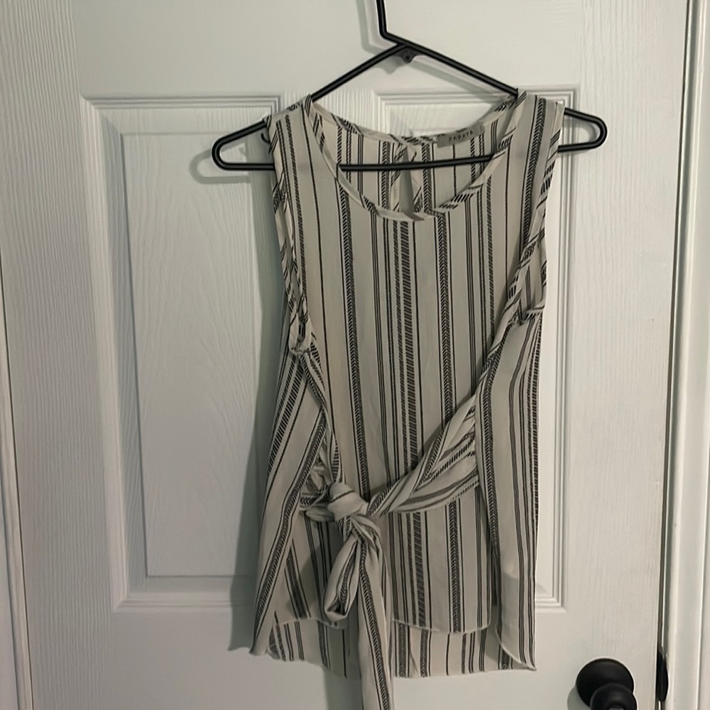 Women’s Papaya blouse size M preowned